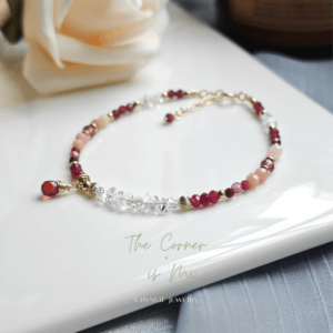 Crimson Petal Rain 緋紅花雨 | 紅色系寶石設計手鍊 14KGF注金手鍊